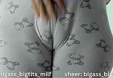 juicy bbw cameltoe spreads big pussy lips for homemade tease