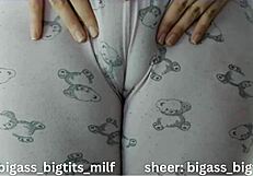 check this colombian bbw milf's huge cameltoe pussy lips spreading juicy for webcam