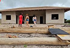 Carpinteiro gets paid with fat asses from brazilian bbw bosses 😈🍑