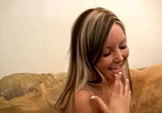 hey i'm clarissa young blonde solo masturbating wet pussy with toys 😘💦