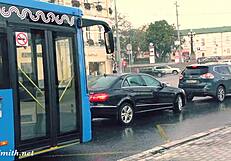 yo jeny, hidden cam catches your public striptease heels flash