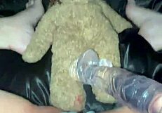 Hey virgin 18yo arabian snowwhite... first time huge glass dildo stretches wet tight red pussy???