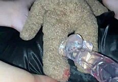 Hey virgin 18yo arabian snowwhite... first time huge glass dildo stretches wet tight red pussy???