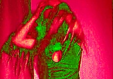 She has no panties... wait for her big pussy lips shake! 🔥🍑