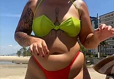 Casada Flashes Wedgied Bikini to Grab Attention on Beach!!