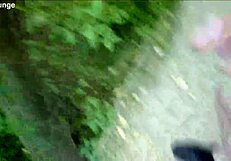 Ich bin nackt allein im Wald und hab geilen FKK-Spaß da draußen