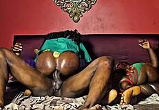 Lil Elves Bareback Big Black Cock Midget 3some Caught By Santa Security Ho Ho Hoe