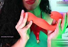 Agatha Dolly unboxes Honey Play Box G-spot vibrator and clitoris licker for intense squirting