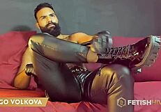 FetishHiveLive: Viggo Volkova's Hairy Leather Freakout!