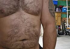 Elewis6 fingers her wet pussy solo on cam December 20