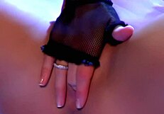 man vicky vette's pink pussy stretches wide on thick dick