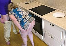 Mature milf grabs big ass impaling it deep on thick penis homemade style