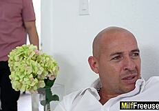 Freeuse girlfriend right in front of hubby!