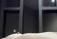 Bichleg02 explores solo moments at home