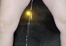 oh damn this wife pees her hairy pussy outdoors on a freezing night!