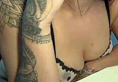 wow titia cida are you watching your naughty nephew jerk off to your guided handjob game?!