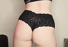 Gorgeous BARELY LEGAL TEASES her perfect BIG ASS on webcam homemade