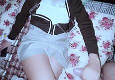 voy a su cuarto le muestro mi verga la lleno de semen en su vagina tiernita hd