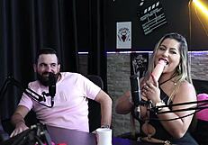 safada sucks cock deep shows wet pussy loves swallowing every drop during oral sex