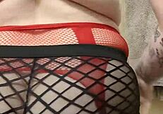 Tomboy Strips Teasingly Before Bathtub Orgasm Explosion!