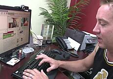 vanessa's getting that sexual help she needs 😈💦