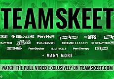 Freeuse fantasy anatomy class: Laya Rae and Venus Vixen licked fingered doggystyle