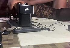 Amateur milf slut squirts wildly on massive pussy machine