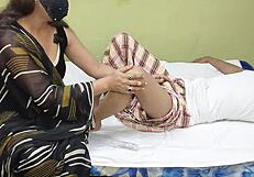 desi bahu massages susar's thick lund then begs chut fuck?