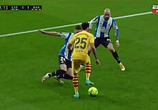 rcd espanyol hammers fc barcelona in wild 2-2 spanish clash!!