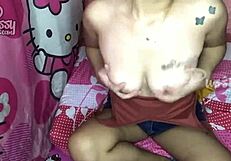 Stolen Homemade Video Exposes Naked Asian Girlfriend