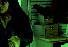 Isn't this milf's tight wet pussy squirting helplessly on dildo?