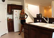 sucking this bbc makes my milf pussy drip with need