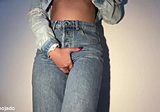 Petite latina neighbor girl soaks jeans in desperate close-up pee fetish