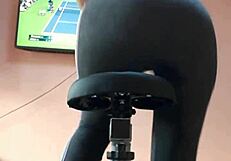 did peeing my tight leggings mid-workout turn you on?