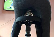 did peeing my tight leggings mid-workout turn you on?