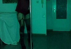 amysexxxjuguetona strips lingerie dances private handjob tease