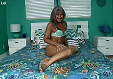 Mature milf shakes thong ass in lingerie for pov worship jerk instructions