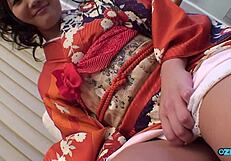 Geisha Babe Flashes Cunt Before Pussy Fingering Casting