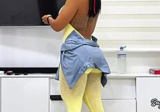 sayafit colombian milf fixes tv then big ass anal pounds