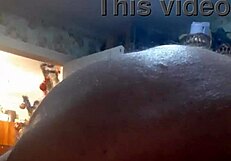 Damn this milf bitch pussy tastes so good licking her!