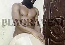 who wants to slam this homemade big ass pussy while she shakes it