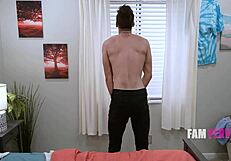 LONDON RIVER AND KAI JAXON SAVE MOMMY'S FAMILY JEWELS!