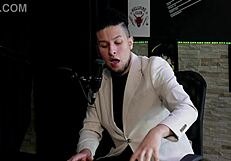 i explained foreplay in her massage, she squirted hard from body knowledge