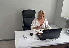 office secretary relaxes end of day masturbating to porn at work