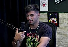 Beautiful Submissive Shows Fetish Position Ride for Filmmaker