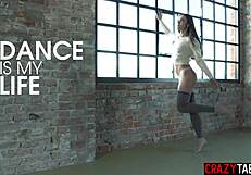 Alyssa reece worships renato huge cock with feet then takes doggystyle pussy pounding