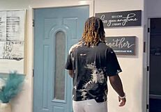 Horny housewife seduces delivery hunk for wet pussy doggystyle creampie pounding