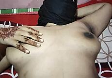 Desi Bhabhi Craves Servant Cock in Secret Homemade Fuck