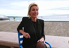 Anouk the Psychologist Expertly Handles Huge Cocks at 30