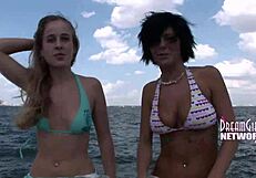 oh shit i got busted flashing my tits on university campus outdoors